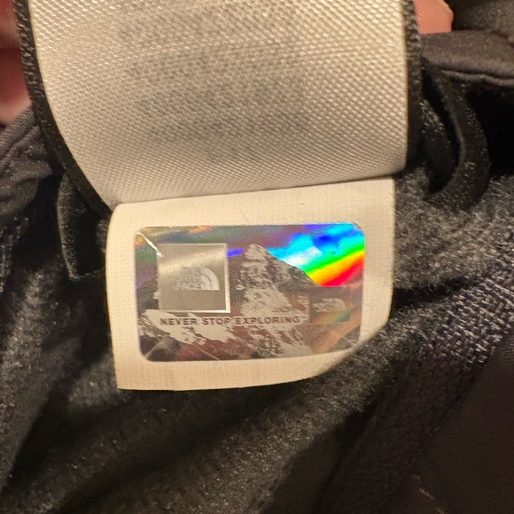 The North Face Women's Reversible Mossbud Swirl Jacket l Size: Medium - Picture 16 of 16